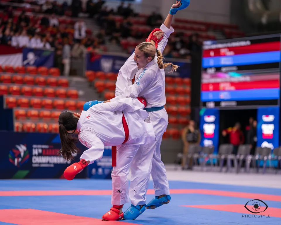 Kumite: a takedown at the World Championships
